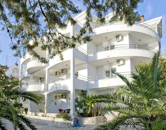 Апартаменты Apartments Villa Kukoljac Херцег-Нови-4